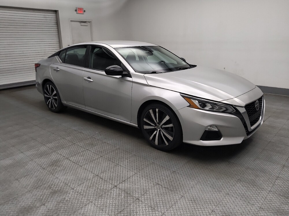 2020 Nissan Altima in Des Moines, IA 50310 - 18132473 11