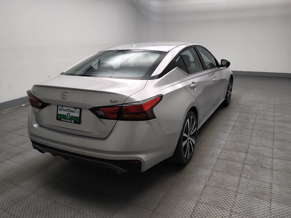 2020 Nissan Altima in Des Moines, IA 50310 - 18132473 9