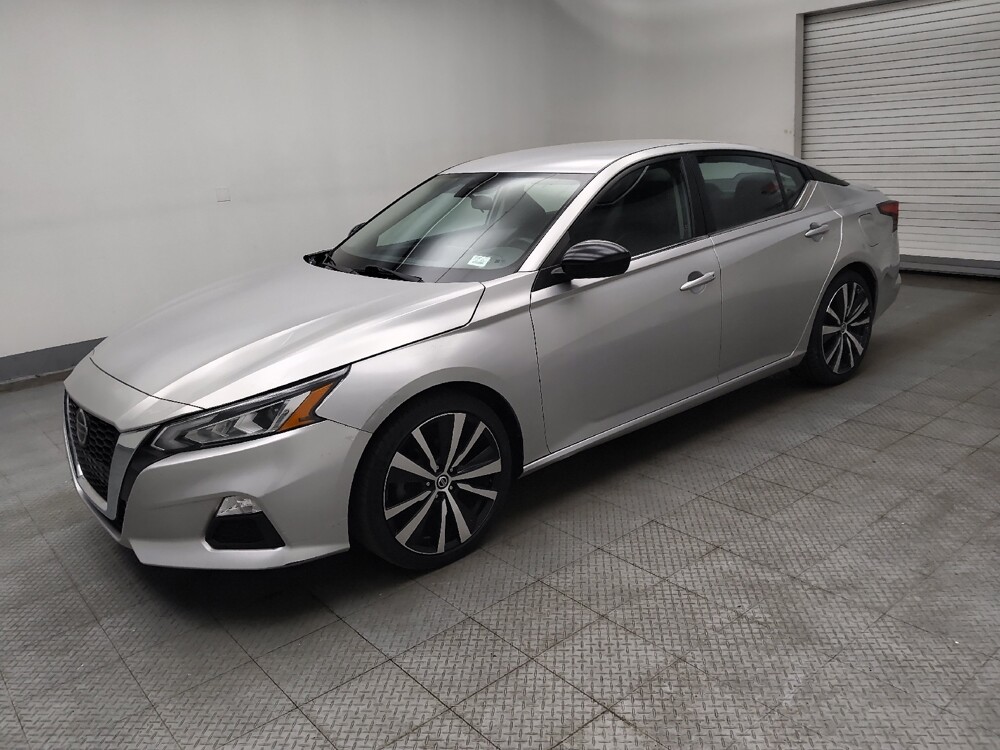 2020 Nissan Altima in Des Moines, IA 50310 - 18132473 2