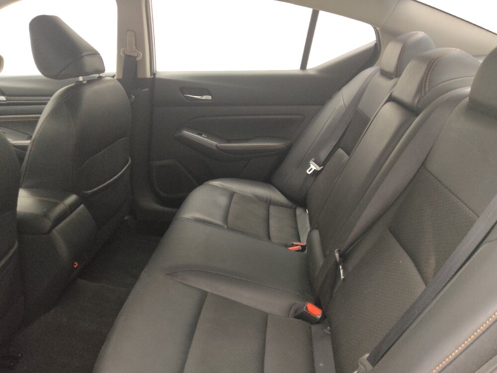 2020 Nissan Altima in Des Moines, IA 50310 - 18132473 18