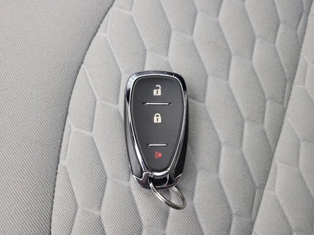 2020 Chevrolet Equinox in Grand Rapids, MI 49508 - 18132476 32