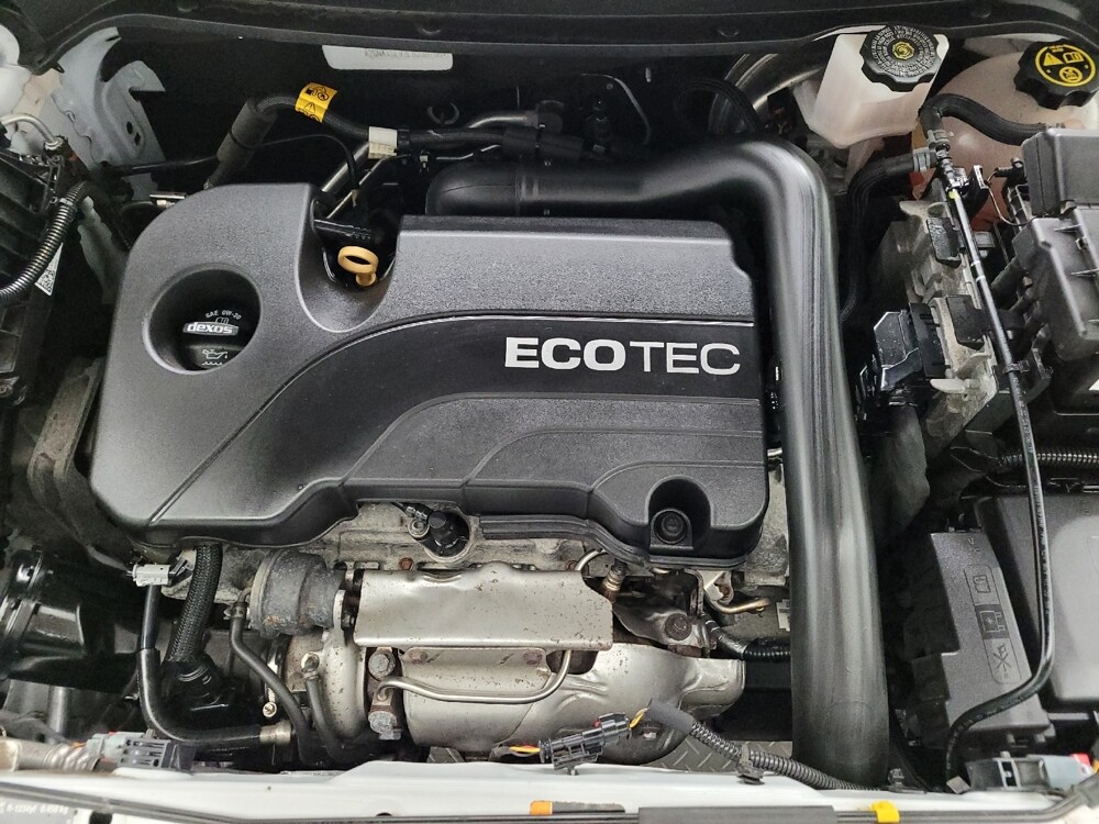 2020 Chevrolet Equinox in Grand Rapids, MI 49508 - 18132476 30