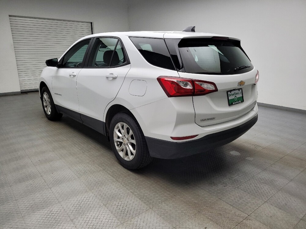 2020 Chevrolet Equinox in Grand Rapids, MI 49508 - 18132476 5