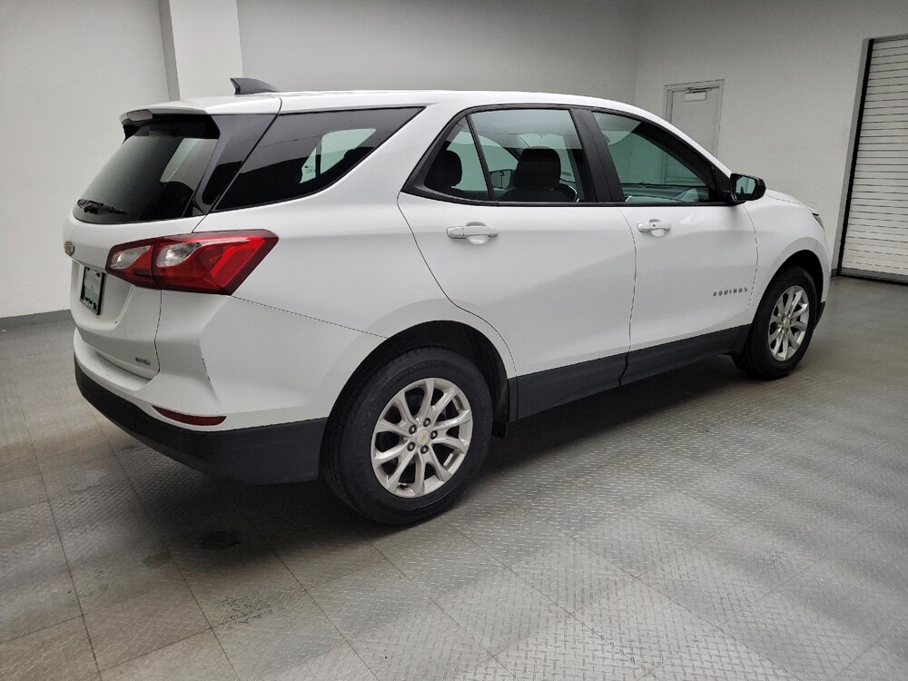 2020 Chevrolet Equinox in Grand Rapids, MI 49508 - 18132476 10