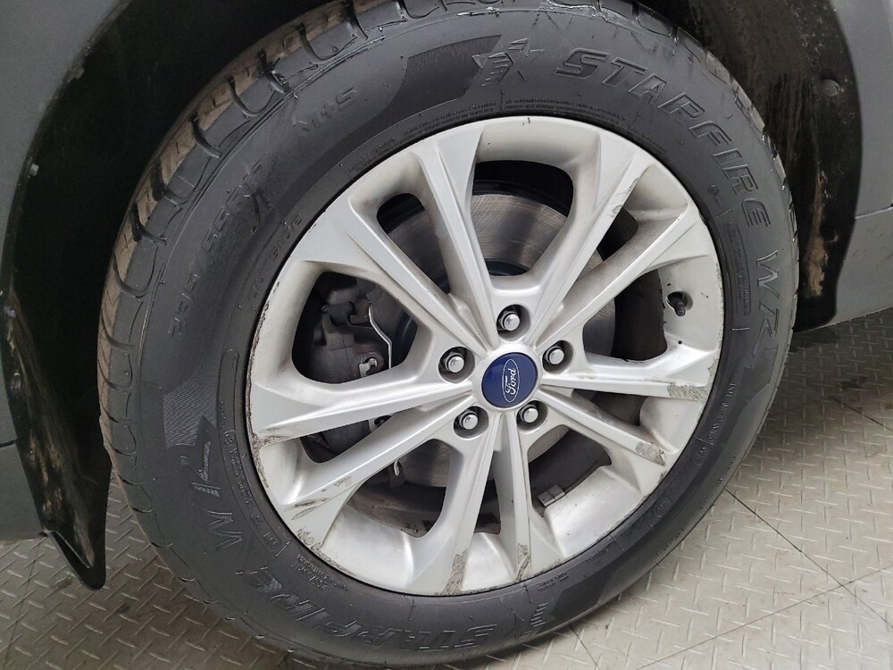 2018 Ford Escape in Taylor, MI 48180 - 18132477 31