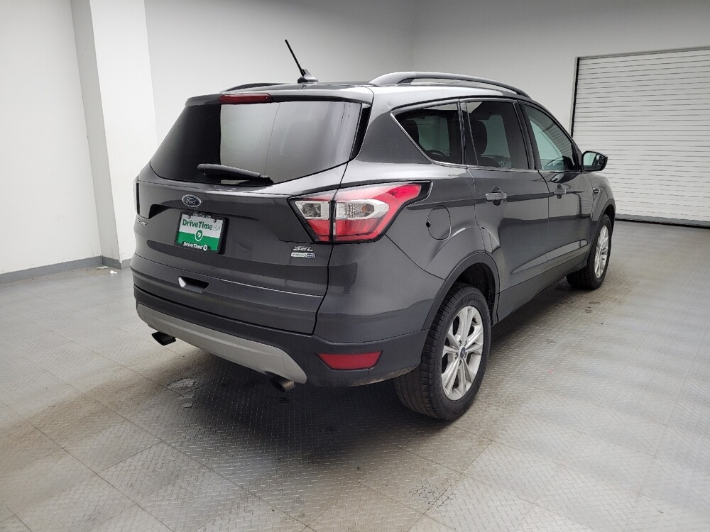 2018 Ford Escape in Taylor, MI 48180 - 18132477 9