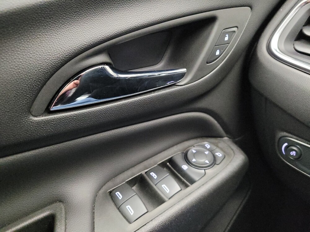 2024 Chevrolet Equinox in Grand Rapids, MI 49508 - 18132478 27