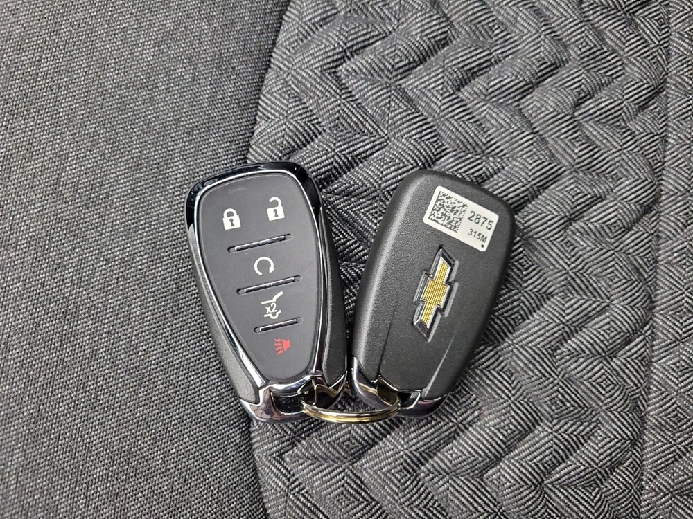 2024 Chevrolet Equinox in Grand Rapids, MI 49508 - 18132478 32