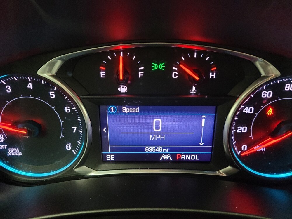 2020 Chevrolet Equinox in Grand Rapids, MI 49508 - 18132480 23