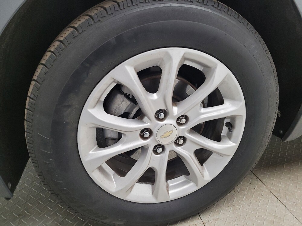 2020 Chevrolet Equinox in Grand Rapids, MI 49508 - 18132480 31