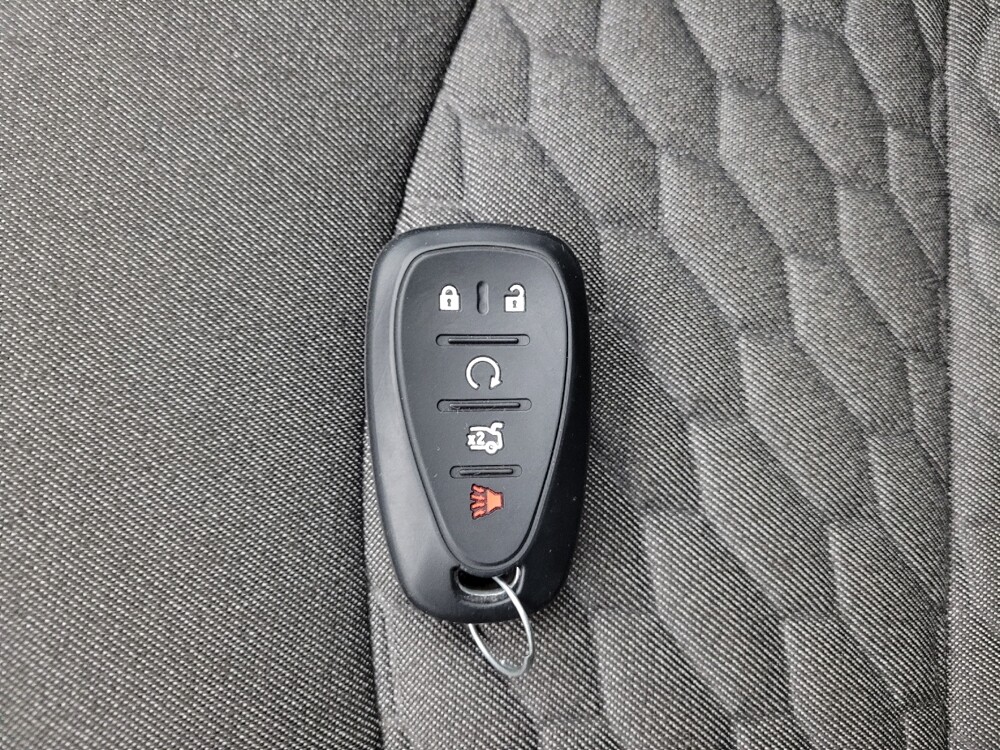 2020 Chevrolet Equinox in Grand Rapids, MI 49508 - 18132481 32