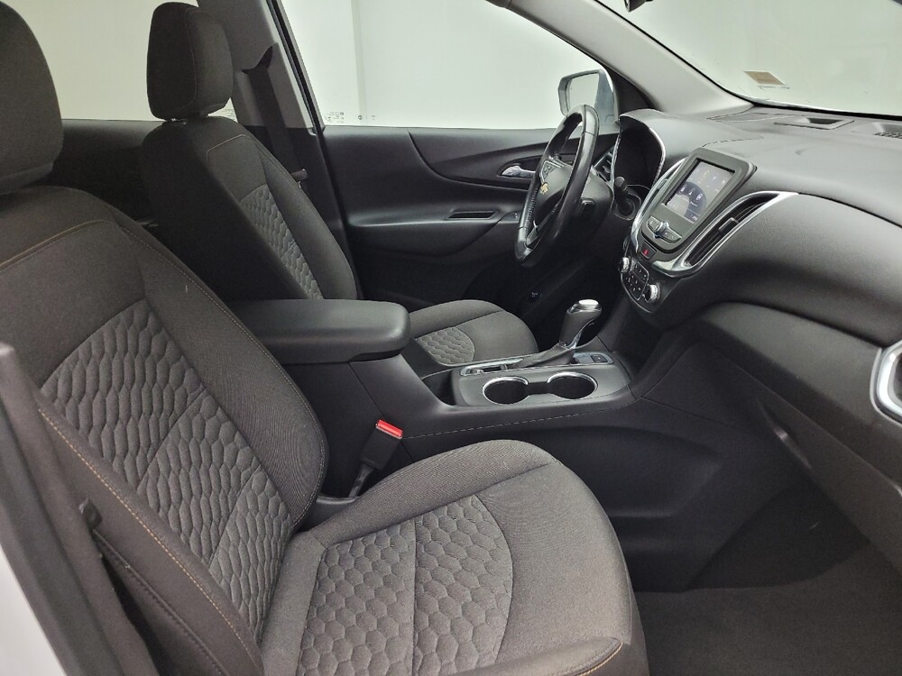 2020 Chevrolet Equinox in Grand Rapids, MI 49508 - 18132481 21