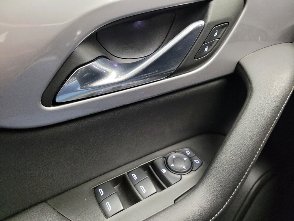 2024 Chevrolet Blazer in Grand Rapids, MI 49508 - 18132482 27