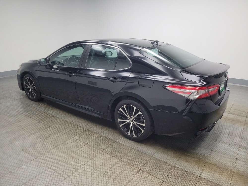 2019 Toyota Camry in Indianapolis, IN 46219 - 18132491 3
