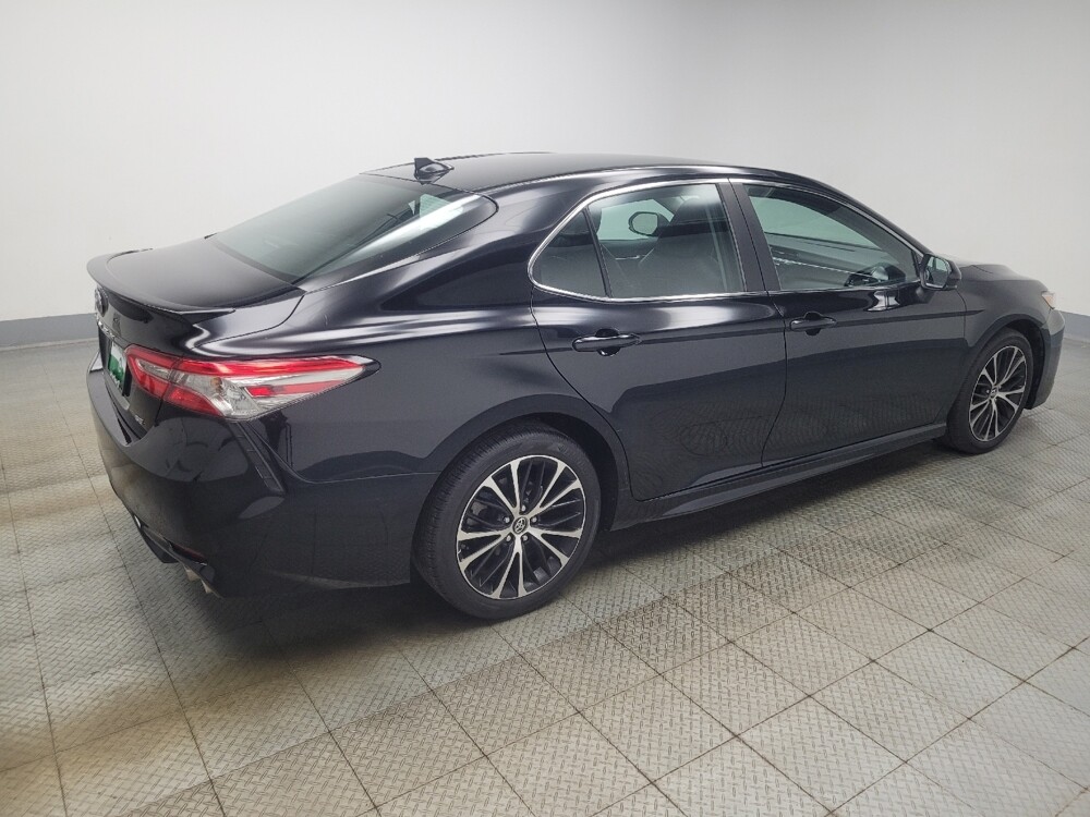 2019 Toyota Camry in Indianapolis, IN 46219 - 18132491 10