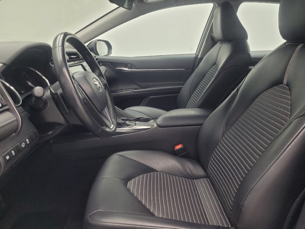 2019 Toyota Camry in Indianapolis, IN 46219 - 18132491 17