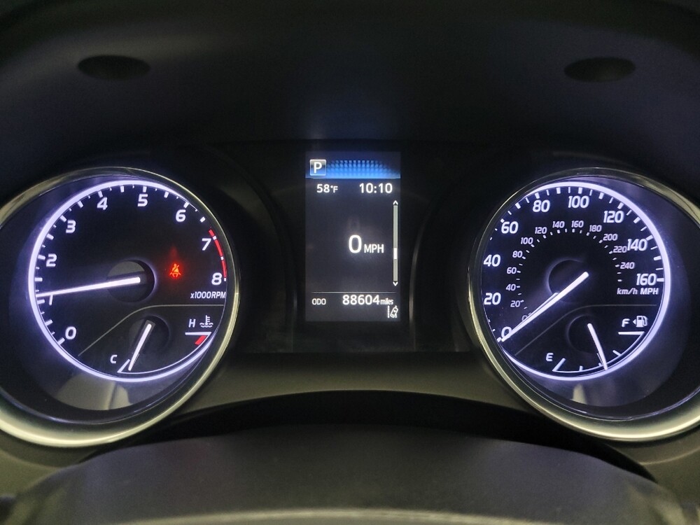 2019 Toyota Camry in Indianapolis, IN 46219 - 18132491 23