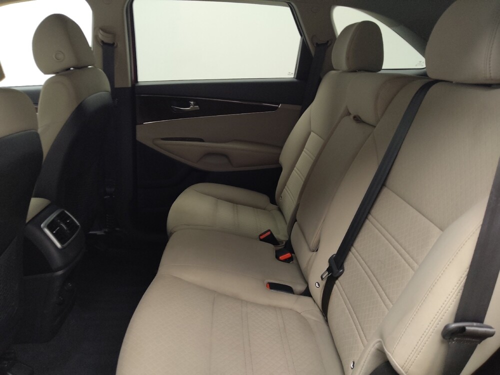 2018 Kia Sorento in Highland, IN 46322 - 18132492 18