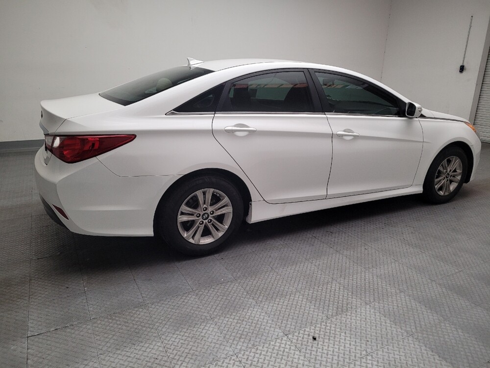 2014 Hyundai Sonata in El Cajon, CA 92020 - 18132495 10