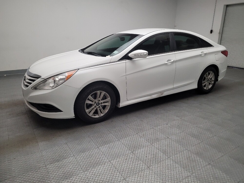 2014 Hyundai Sonata in El Cajon, CA 92020 - 18132495 2