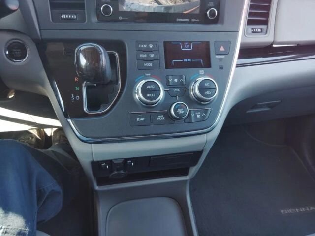 2018 Toyota Sienna in Greenville, SC 29607 - 18132497 30