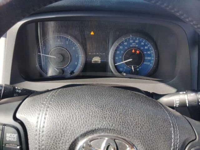 2018 Toyota Sienna in Greenville, SC 29607 - 18132497 27