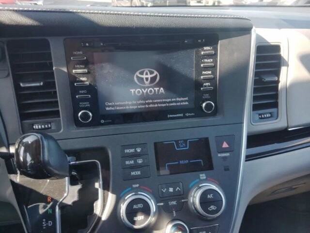 2018 Toyota Sienna in Greenville, SC 29607 - 18132497 28