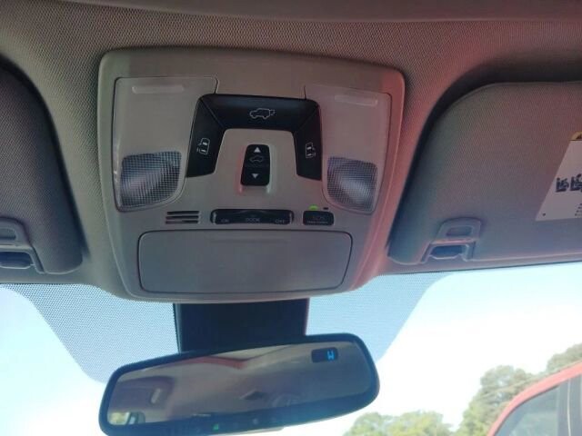 2018 Toyota Sienna in Greenville, SC 29607 - 18132497 32