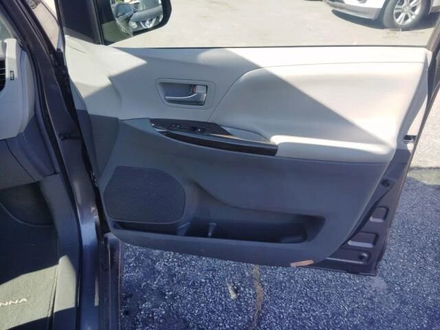 2018 Toyota Sienna in Greenville, SC 29607 - 18132497 15
