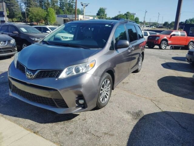 2018 Toyota Sienna in Greenville, SC 29607 - 18132497 7