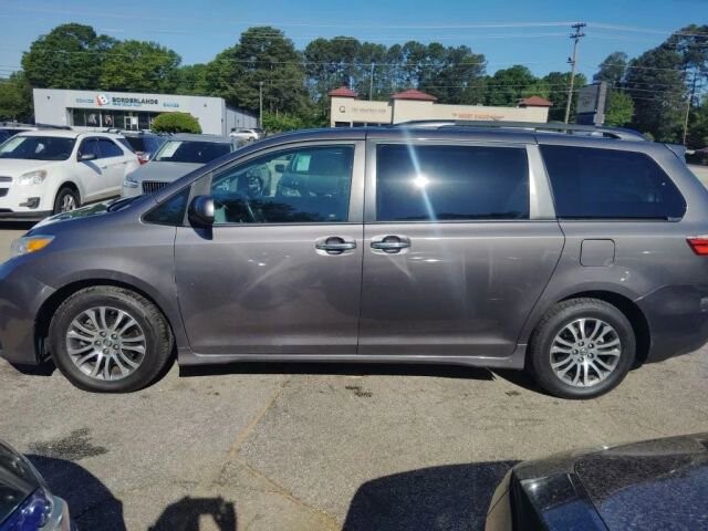 2018 Toyota Sienna in Greenville, SC 29607 - 18132497 6