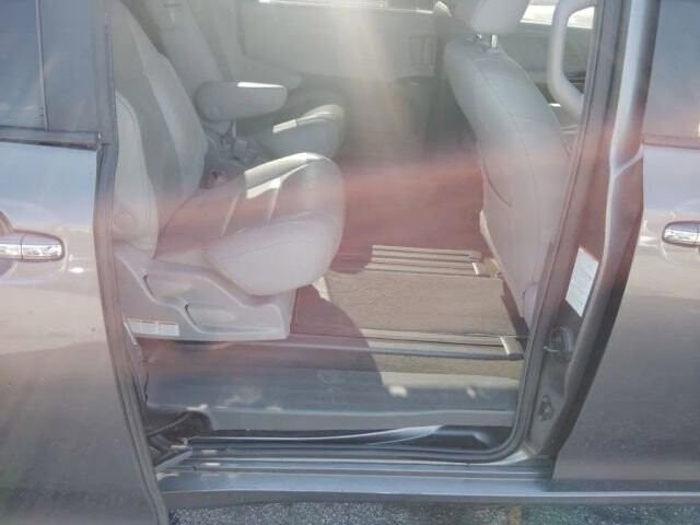 2018 Toyota Sienna in Greenville, SC 29607 - 18132497 18