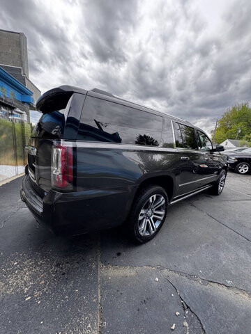 2018 GMC Yukon XL in Eastpointe, MI 48021 - 18132505 4