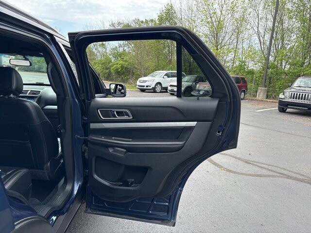 2017 Ford Explorer in Marysville, OH 43040 - 18132517 35