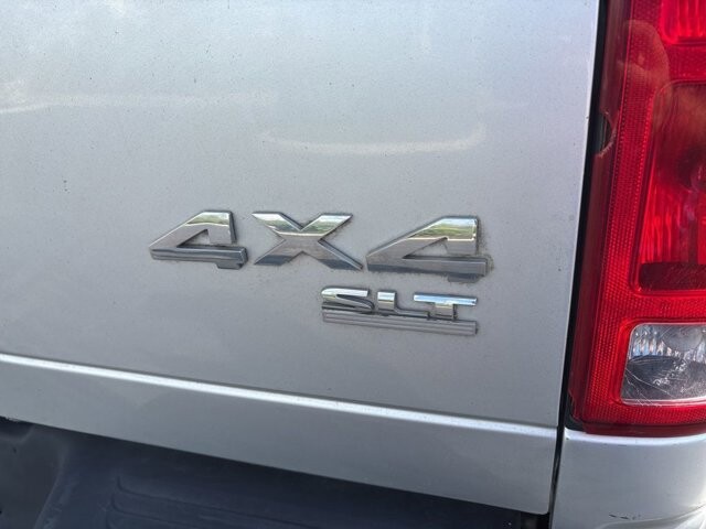 2006 Dodge Ram 1500 Truck in Marysville, OH 43040 - 18132518 7