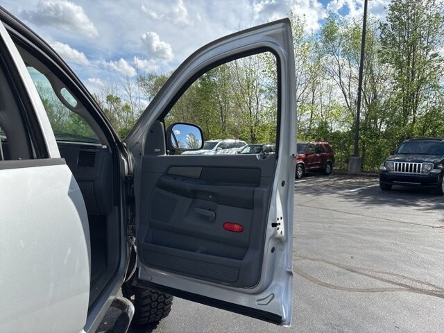 2006 Dodge Ram 1500 Truck in Marysville, OH 43040 - 18132518 33