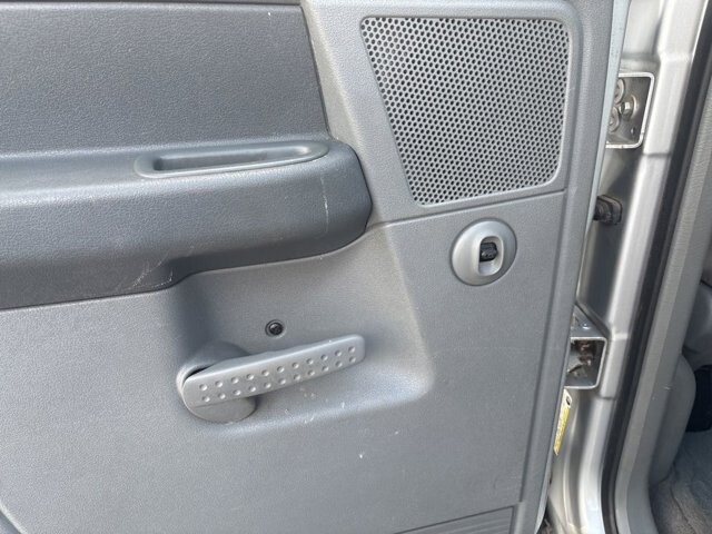 2006 Dodge Ram 1500 Truck in Marysville, OH 43040 - 18132518 26