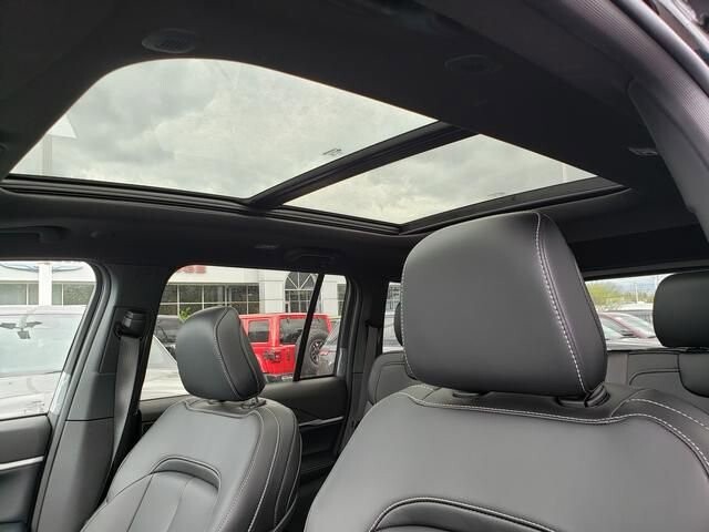 2026 Jeep Grand Cherokee in Bedford, OH 44146 - 18132522 7