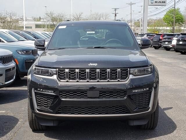 2026 Jeep Grand Cherokee in Bedford, OH 44146 - 18132525 5