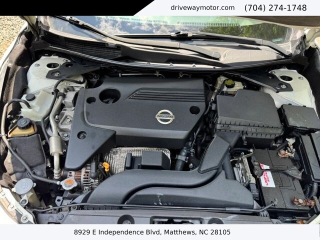 2015 Nissan Altima in Matthews, NC 28105 - 18132527 10