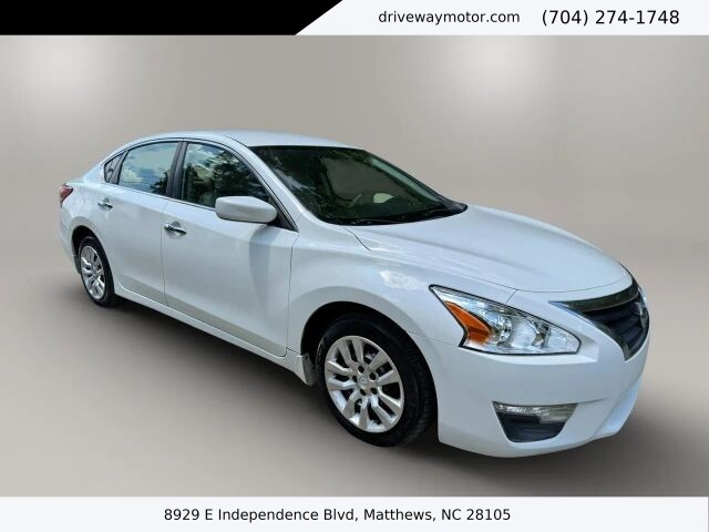 2015 Nissan Altima in Matthews, NC 28105 - 18132527
