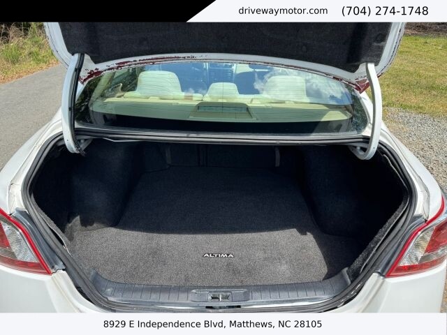 2015 Nissan Altima in Matthews, NC 28105 - 18132527 7