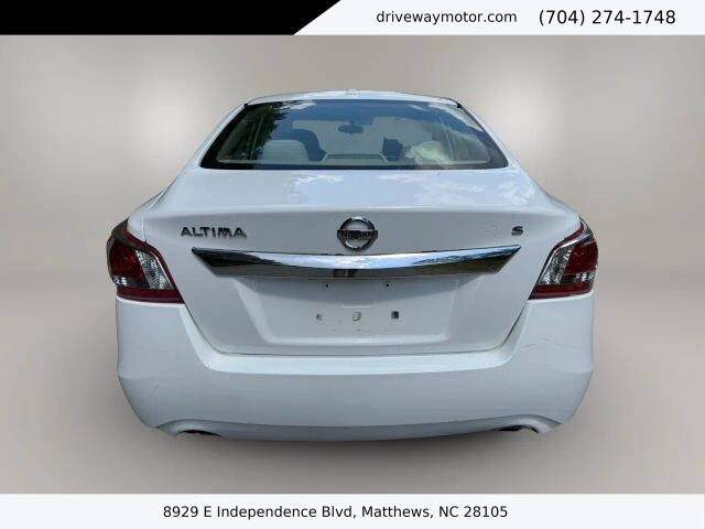 2015 Nissan Altima in Matthews, NC 28105 - 18132527 4