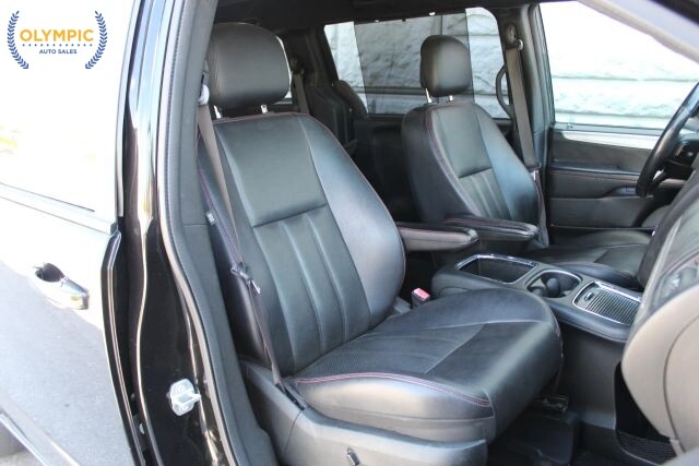 2018 Dodge Grand Caravan in Decatur, GA 30032 - 18132529 32