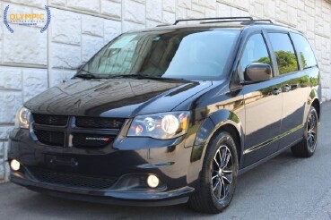 2018 Dodge Grand Caravan in Decatur, GA 30032