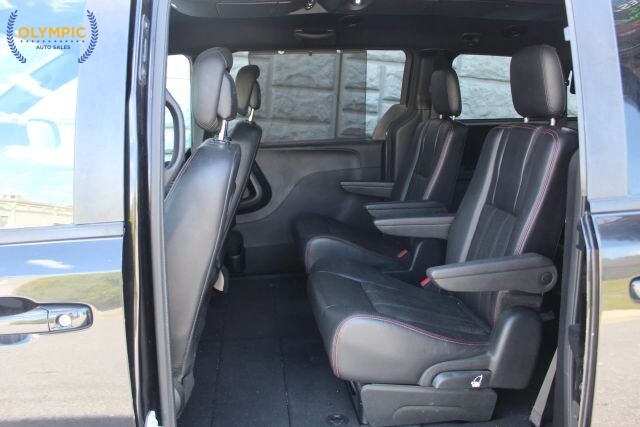 2018 Dodge Grand Caravan in Decatur, GA 30032 - 18132529 33