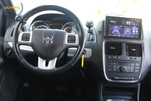 2018 Dodge Grand Caravan in Decatur, GA 30032 - 18132529 18