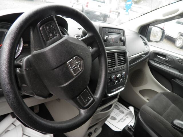 2017 Dodge Grand Caravan in Barton, MD 21521 - 18132539 3