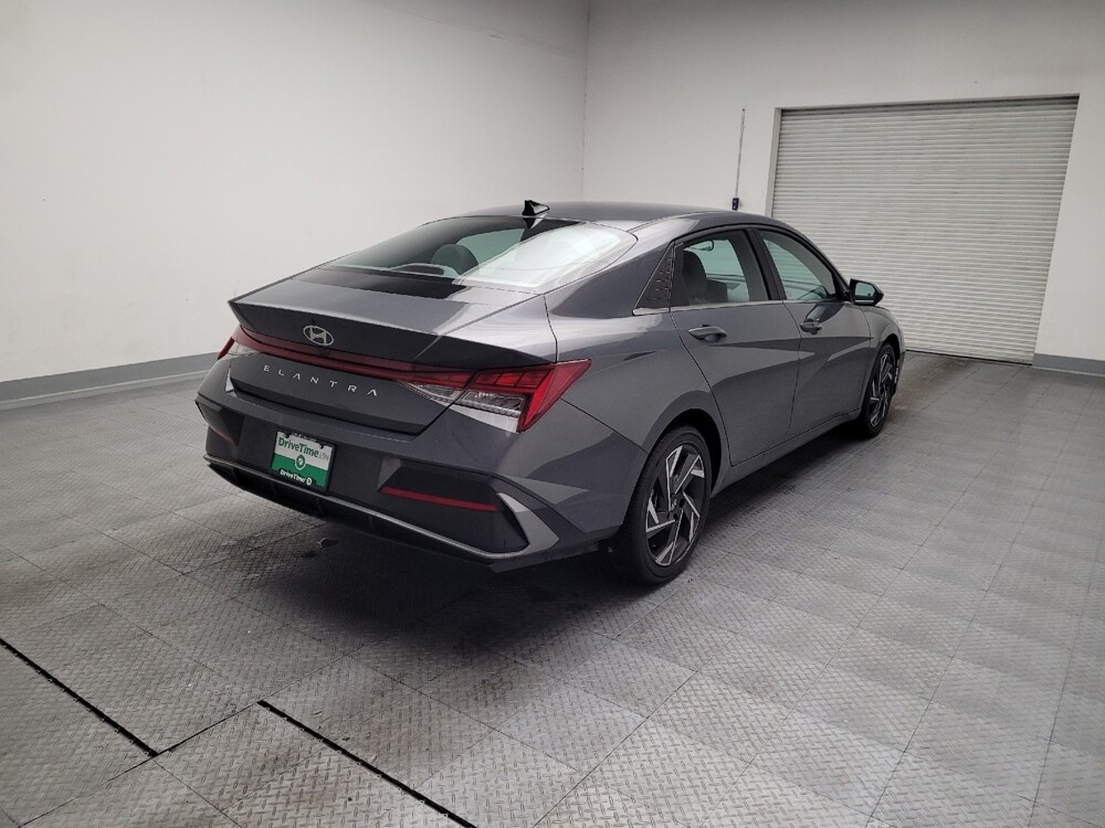 2025 Hyundai Elantra in Torrance, CA 90504 - 18132555 9