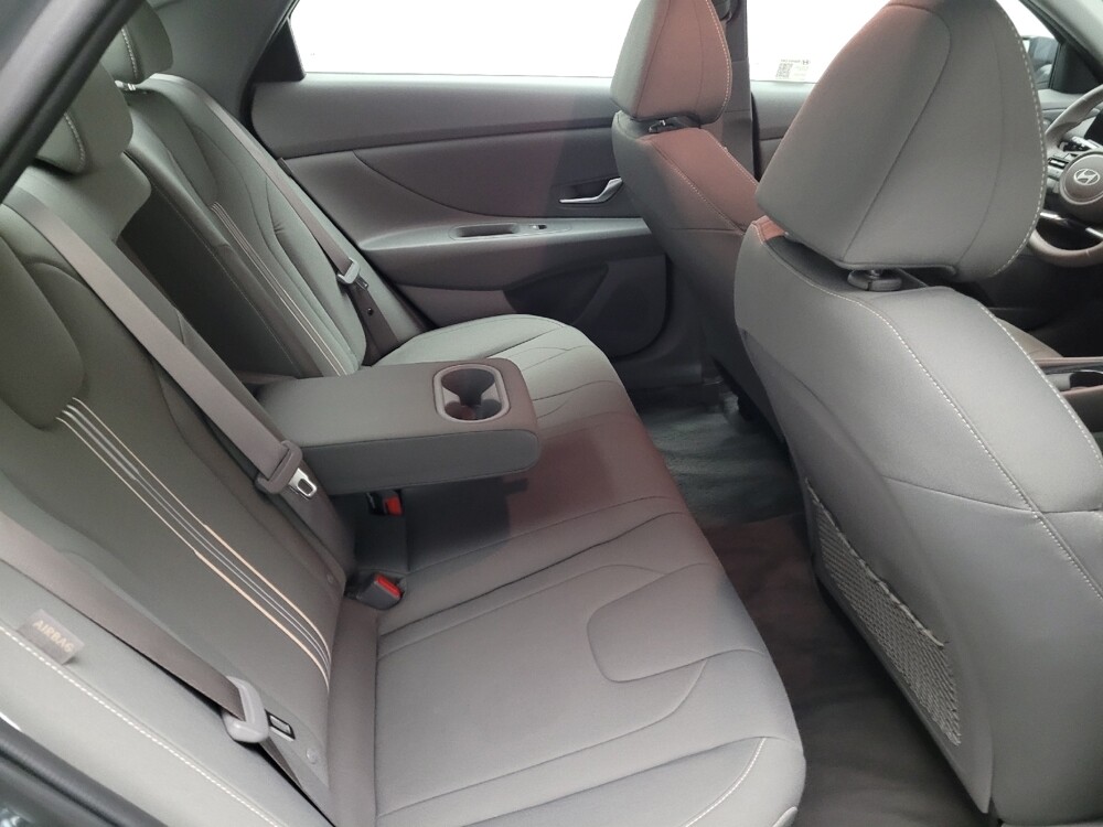 2025 Hyundai Elantra in Torrance, CA 90504 - 18132555 19